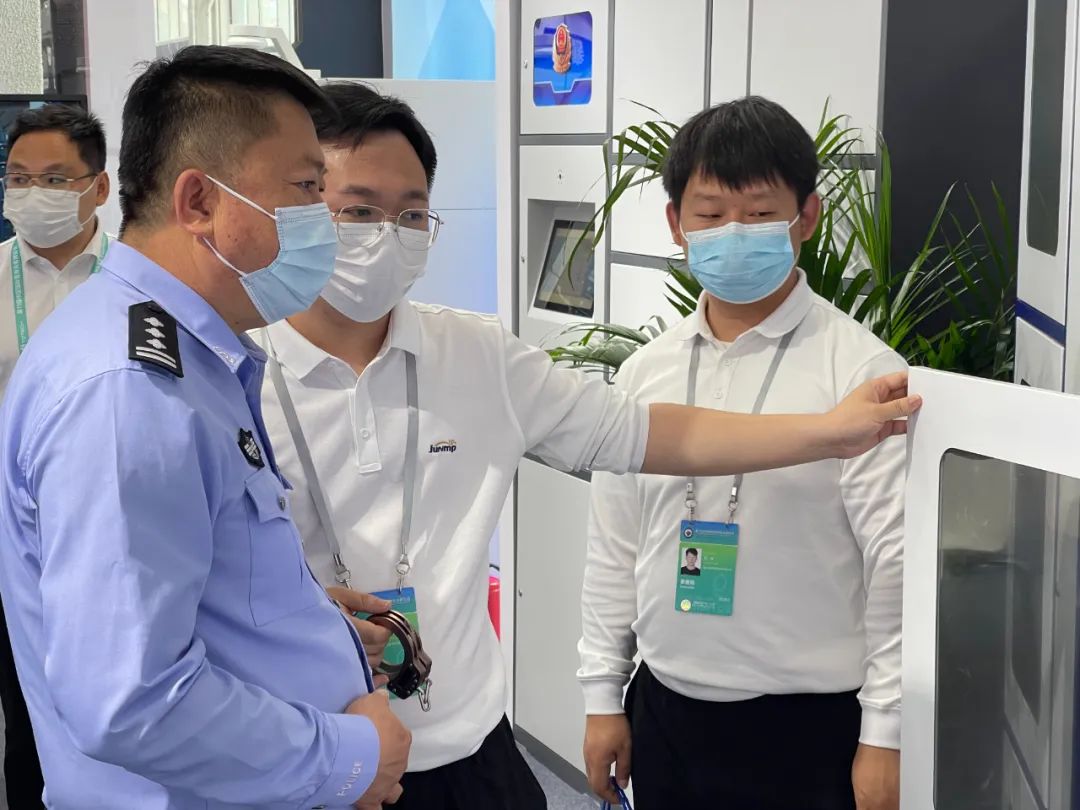 展会资讯 | 浙江钧普科技亮相“第十一届中国国际警用装备博览会”(图14) 640-5.jpeg