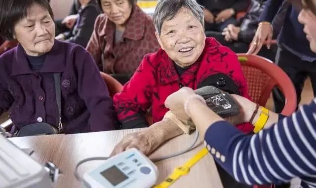 新冠疫情下的RFID养老院人员定位系统(图2)